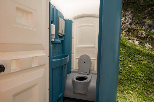 Best Portable Restroom Servicing (Cleaning and Restocking)  in Eden, TX